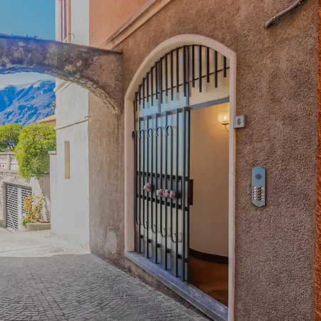 Atelier Dell'artista By Wonderful Italy Апартаменты Варенна