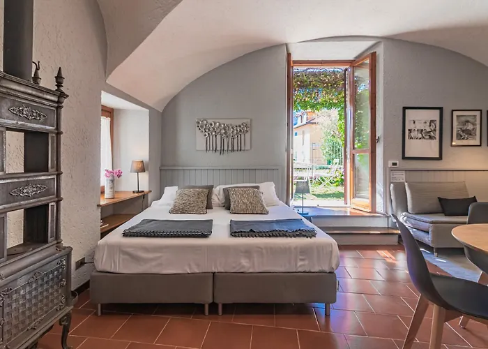 Atelier Dell'artista By Wonderful Italy Lägenhet Varenna