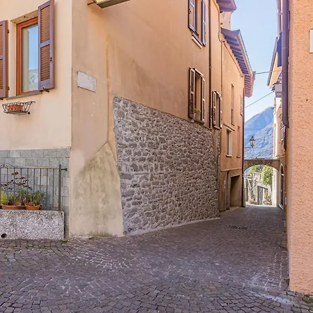 Atelier Dell'artista By Wonderful Italy Varenna